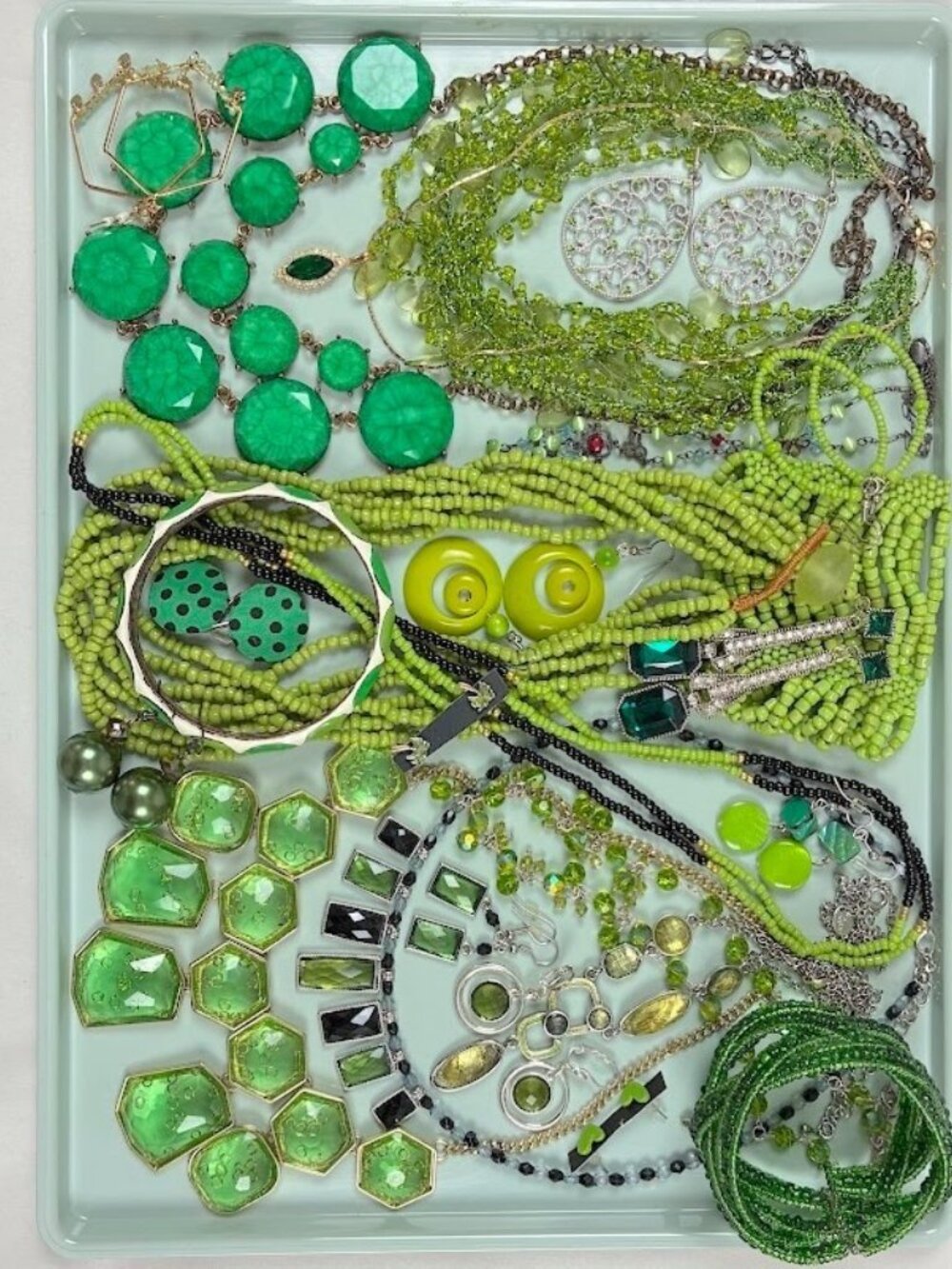 Jewelry Lot Green Tones Wearable Resell Costume Dress Up 24 pcs 1+ lbs